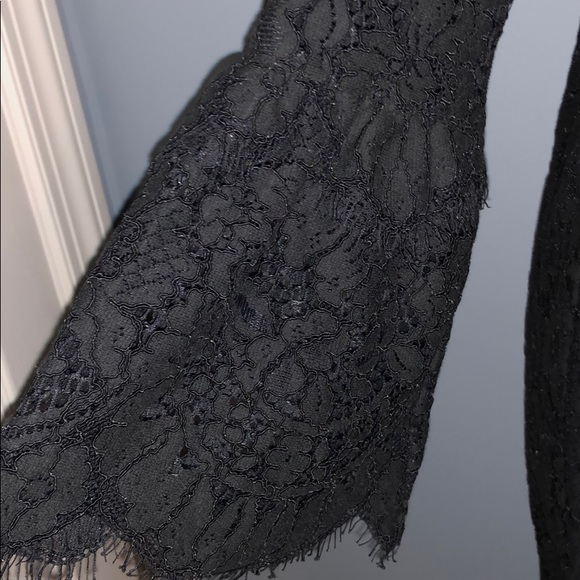 Banana Republic black lace bell sleeve dress - Picture 5 of 8